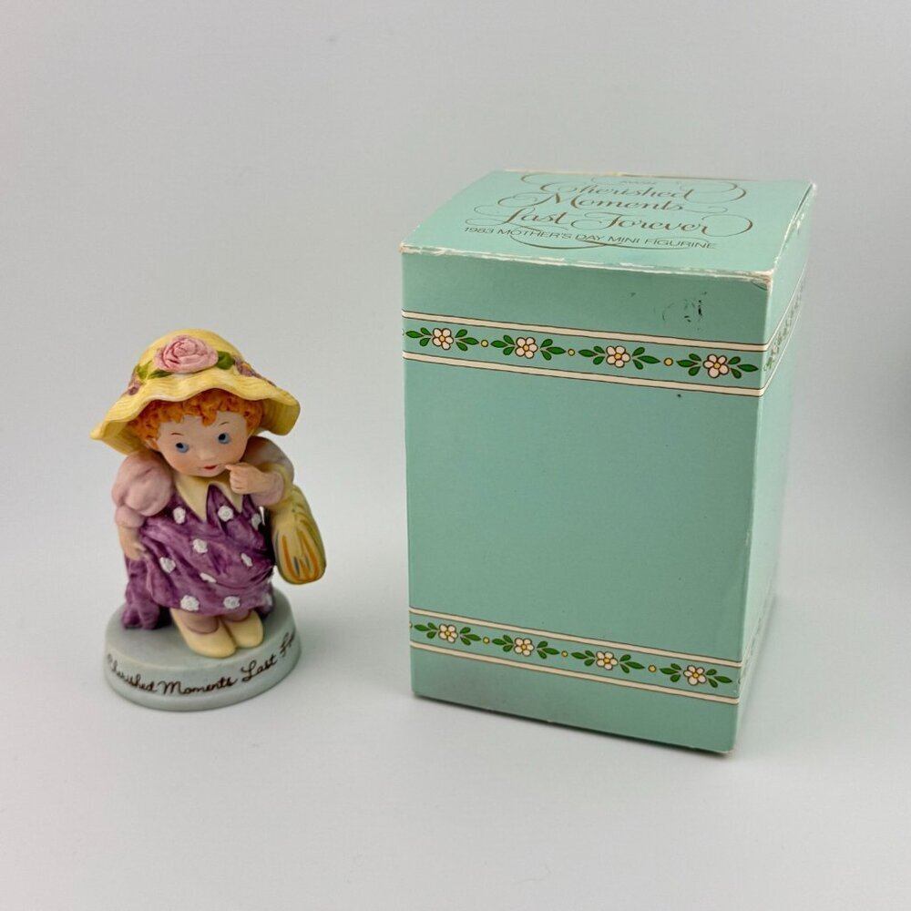 1983 Avon Figurine Cherished Memories Last Forever Rare Vintage Mother's Day